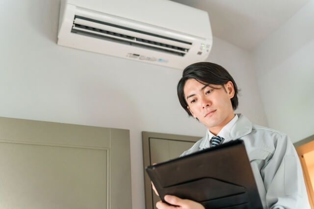機器の点検内容：簡易点検と定期点検の違いと重要性