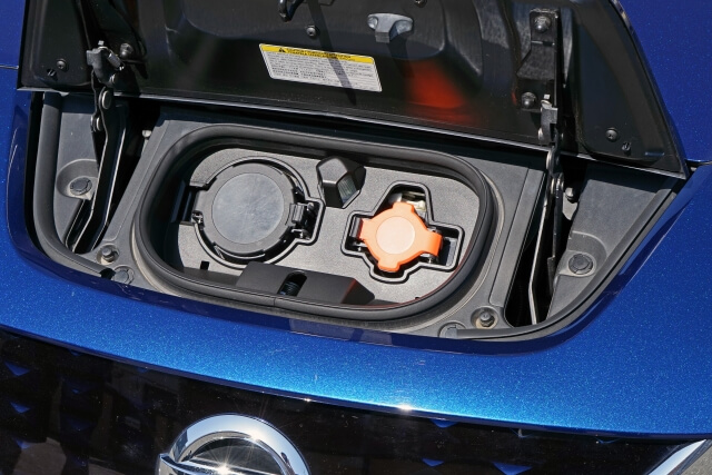 電気自動車（EV）を充電するには何が必要？