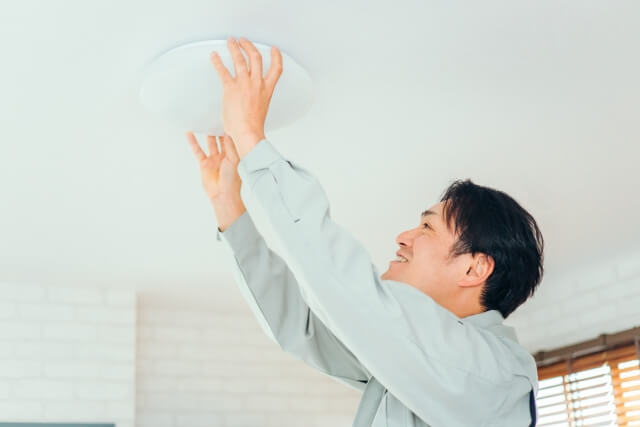 電気のことがよくわからない時は、専門家に任せるのが得策