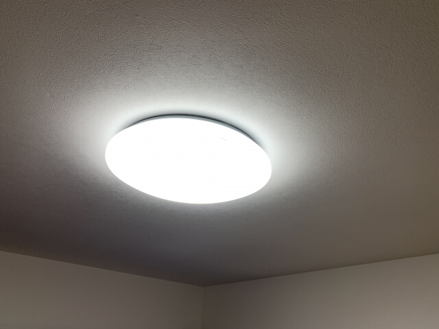 LED照明が暗くなったと感じる理由