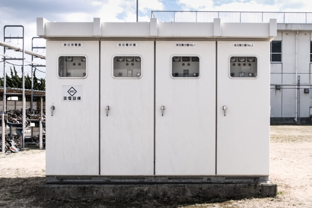 キュービクルには設置基準がある！設置に必要な手続き・届け出も解説