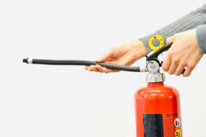 防災訓練(消火・避難・通報)の実施は企業の義務!進め方や消防用設備の確認ポイント
